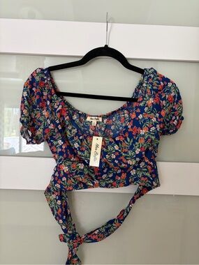 Miss Selfridge Navy Floral Tie-Waist Crop Top